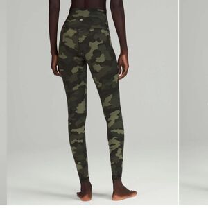 Lululemon Align High-Rise Pant 28"
Heritage 365 Camo Medium Olive Multi size 2
